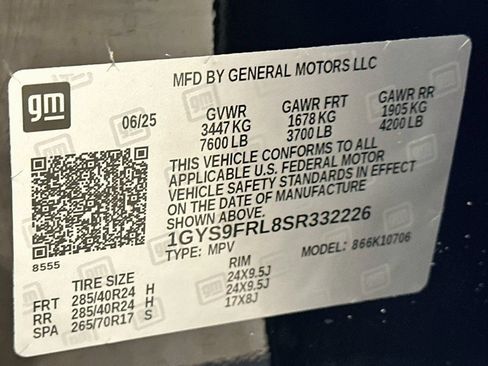 Used 2025 Cadillac Escalade Sport w/ Touring Package AWD/4WD image 45