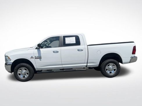 Used 2018 RAM 2500 SLT AWD/4WD image 2