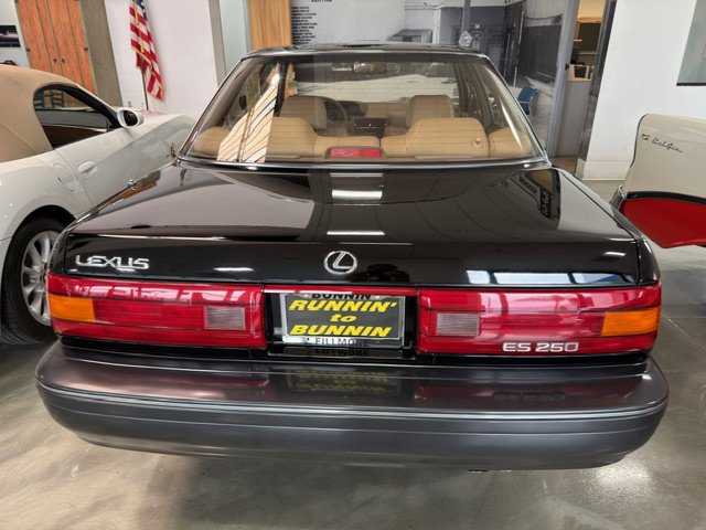 Used 1990 Lexus ES 250 FWD image 7