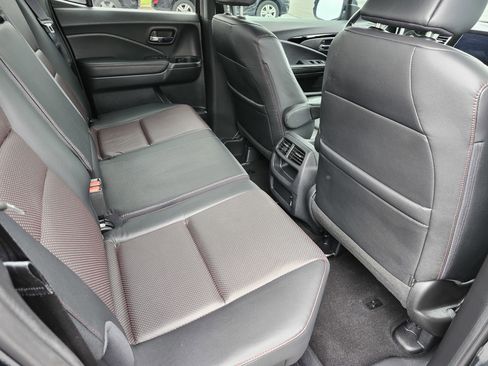 Used 2018 Honda Ridgeline Black Edition image 22