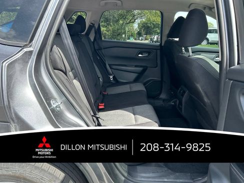 Used 2025 Nissan Rogue SV AWD/4WD image 11