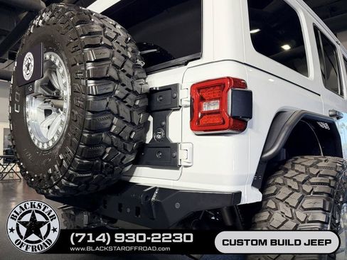 Used 2022 Jeep Wrangler Unlimited Rubicon w/ Trailer Tow Package AWD/4WD image 14