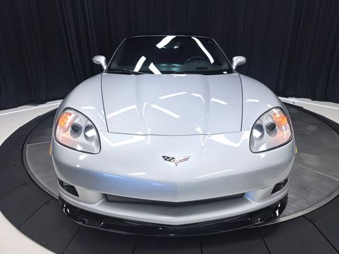 Used 2009 Chevrolet Corvette Coupe w/ Preferred Equipment Group RWD image 41