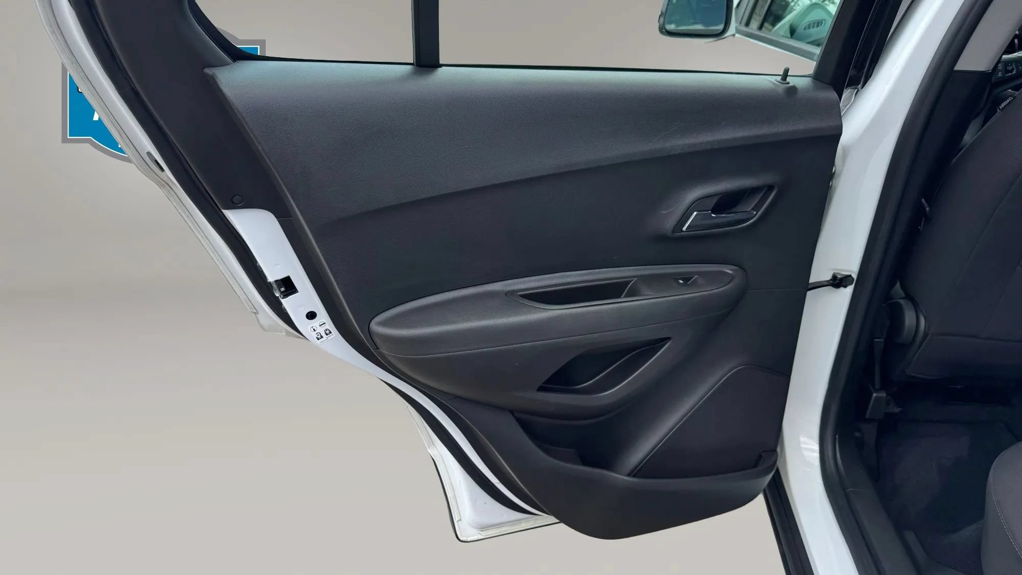 Used 2017 Chevrolet Trax LS FWD image 12