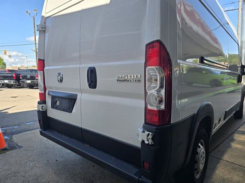 Used 2023 RAM ProMaster 2500 FWD image 5