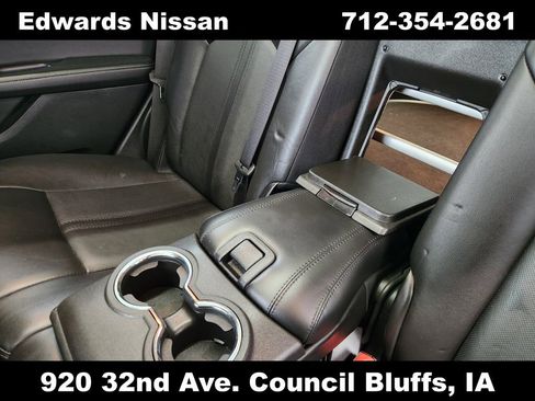 Used 2015 Cadillac SRX Luxury image 25