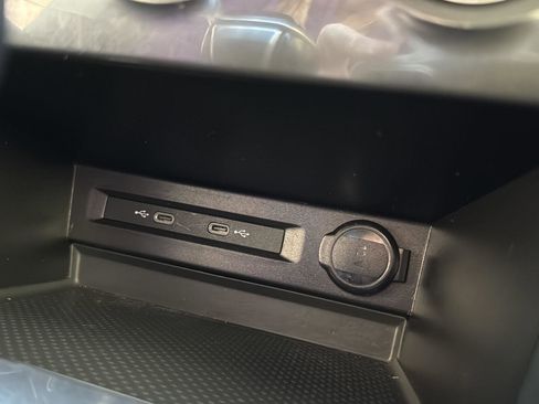 Used 2022 Volkswagen Tiguan S image 26