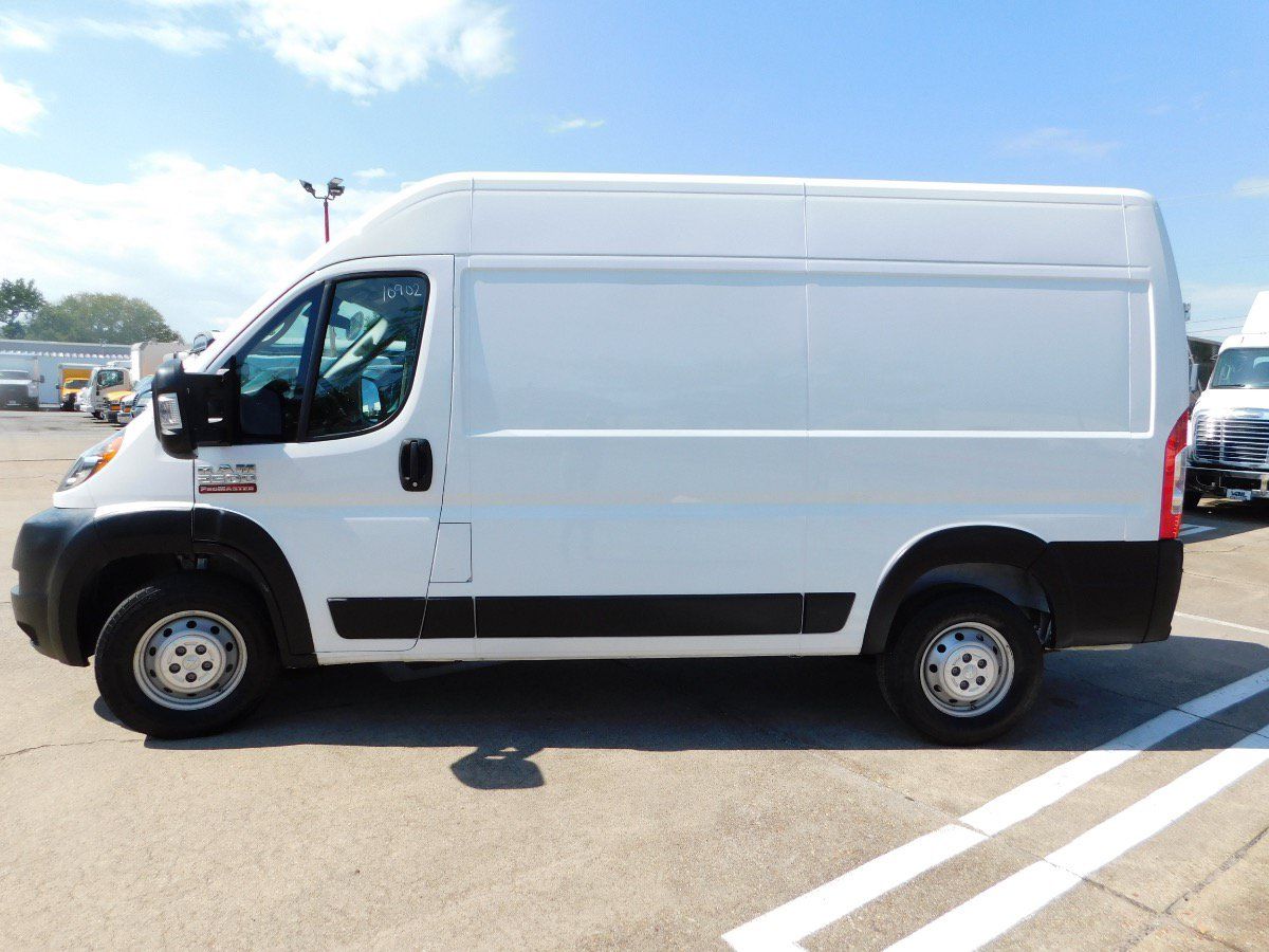 Used 2022 RAM ProMaster 2500 w/ Premium Convenience Group FWD image 5