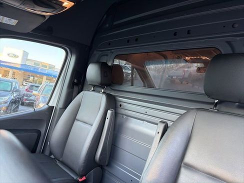 Used 2024 Mercedes-Benz Sprinter 2500 image 10