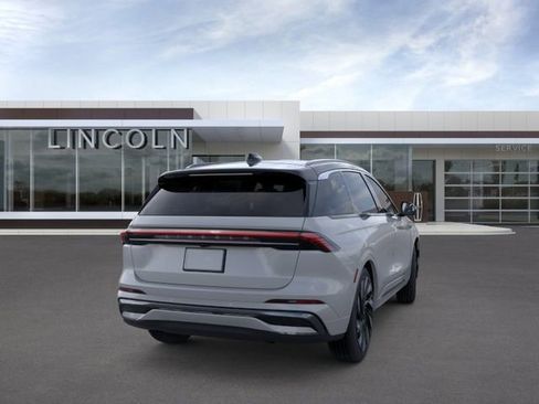New 2026 Lincoln Nautilus Black Label w/ Jet Appearance Package AWD/4WD image 8