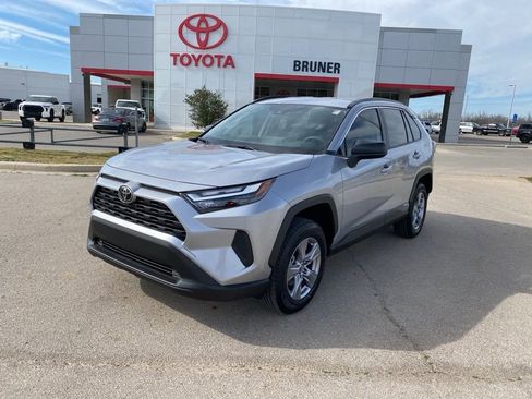 New 2025 Toyota RAV4 LE image 3
