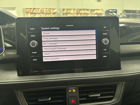 New 2025 Volkswagen Taos SE image 22