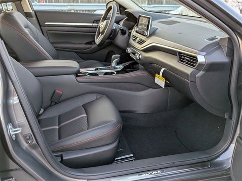 New 2025 Nissan Altima 2.5 SR image 20