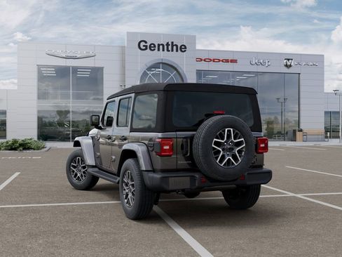 New 2026 Jeep Wrangler Unlimited Sahara AWD/4WD image 3
