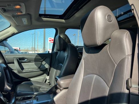 Used 2015 Chevrolet Traverse LT w/ LPO, 'HIT The Road' Package image 34