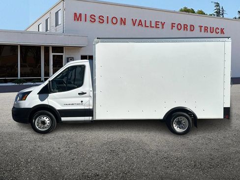Used 2023 Ford Transit 350 DRW RWD image 7