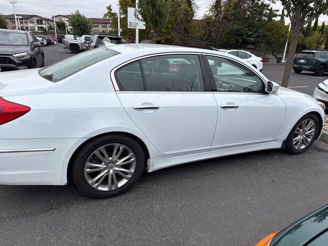 Used 2014 Hyundai Genesis 3.8 w/ Technology Package 03 RWD image 1