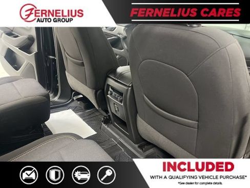 Used 2021 Chevrolet Traverse LT FWD image 30