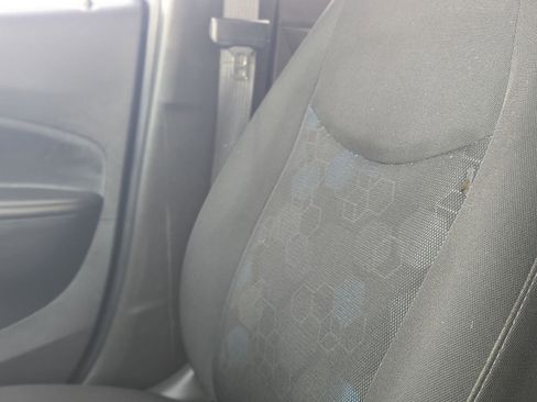 Used 2017 Chevrolet Spark LT FWD image 22