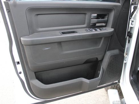 Used 2018 RAM 2500 Tradesman w/ Chrome Appearance Group image 21