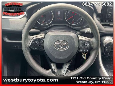 Certified 2021 Toyota RAV4 LE AWD/4WD image 15