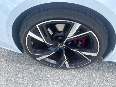 Used 2022 Audi RS 6 AWD/4WD image 12