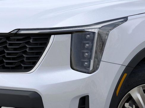 New 2026 Kia Sorento LX image 10