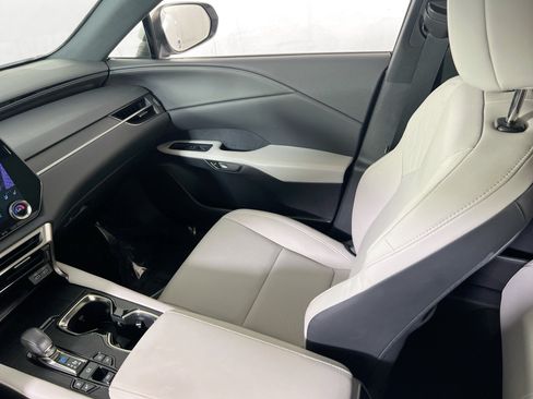 Used 2023 Lexus RX 350 Premium w/ Accessory Package AWD/4WD image 23