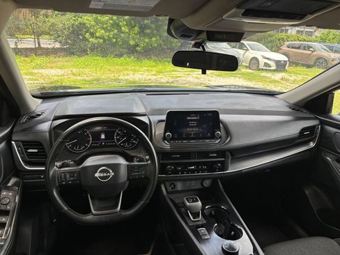 Used 2025 Nissan Rogue SV AWD/4WD image 35