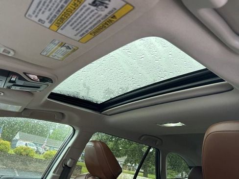 Used 2021 Subaru Outback Touring AWD/4WD image 19