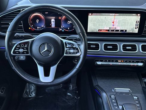 Used 2022 Mercedes-Benz GLE 350 4MATIC w/ Premium Package image 13
