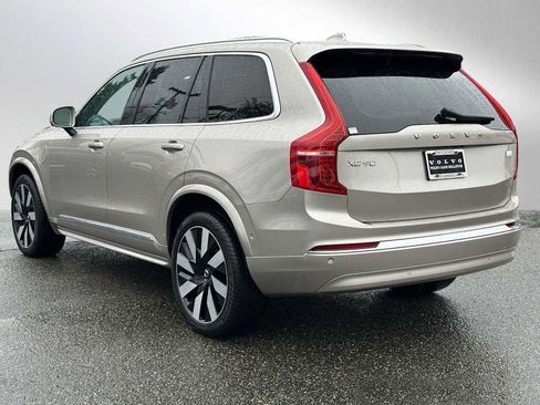 Certified 2023 Volvo XC90 T8 Ultimate image 5