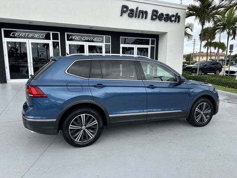 Used 2018 Volkswagen Tiguan SE AWD/4WD image 4