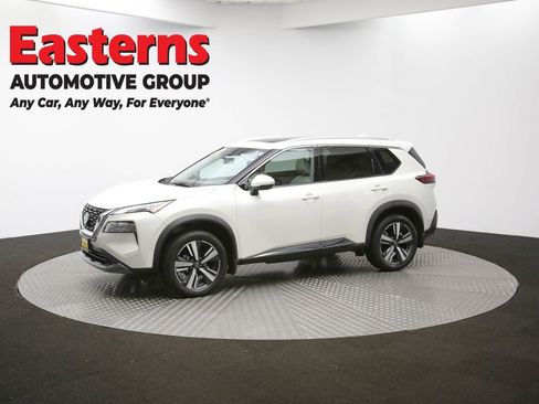 Used 2023 Nissan Rogue SL w/ SL Premium Package image 60