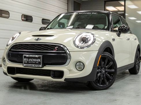 Used 2016 MINI Cooper S image 2