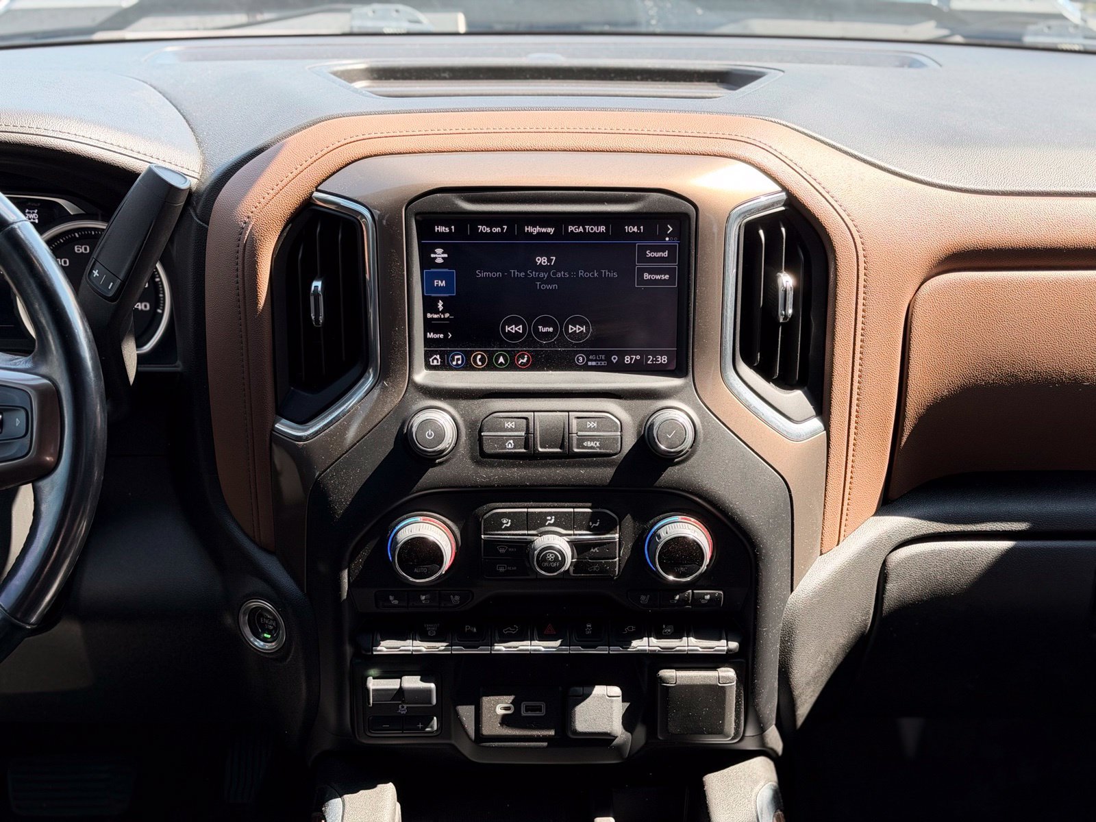 Used 2022 Chevrolet Silverado 2500 High Country AWD/4WD image 32