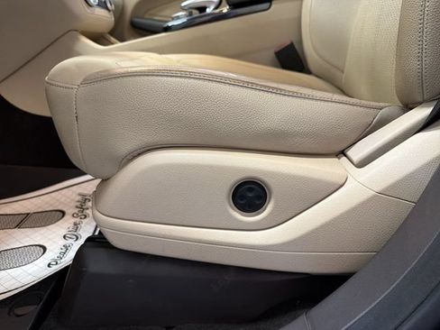 Used 2017 Mercedes-Benz GLE 350 4MATIC image 12