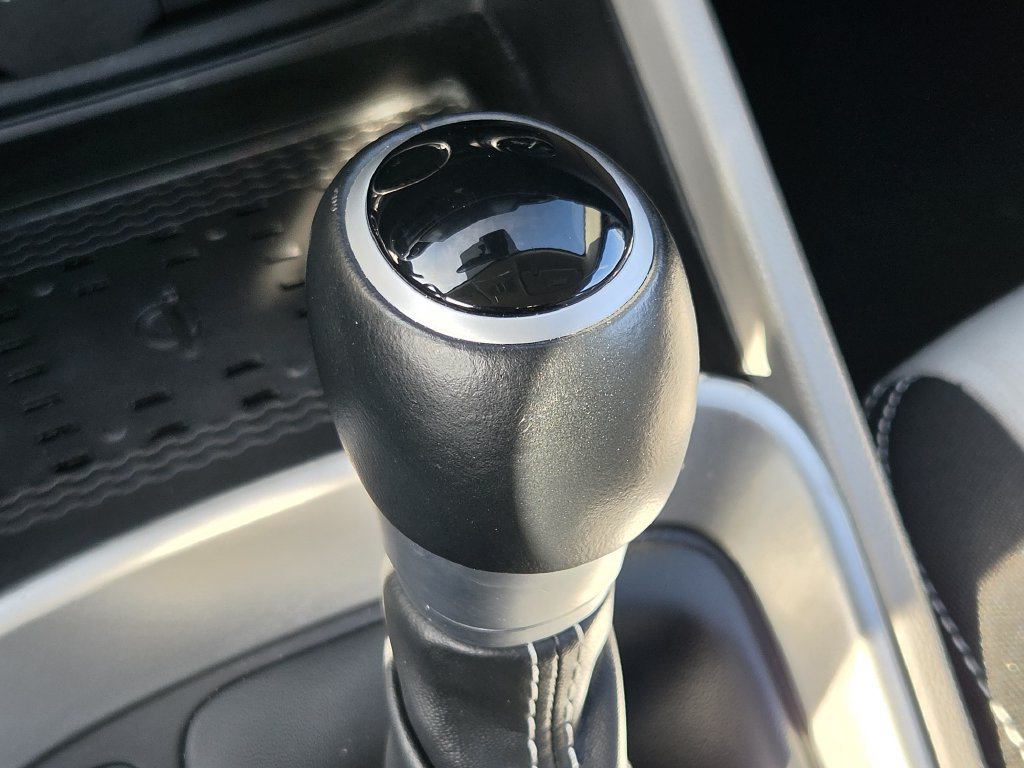 Used 2026 Hyundai Venue SEL FWD image 20