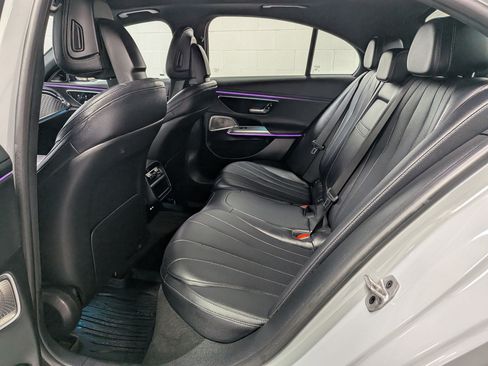 Used 2024 Mercedes-Benz E 350 4MATIC Sedan image 32