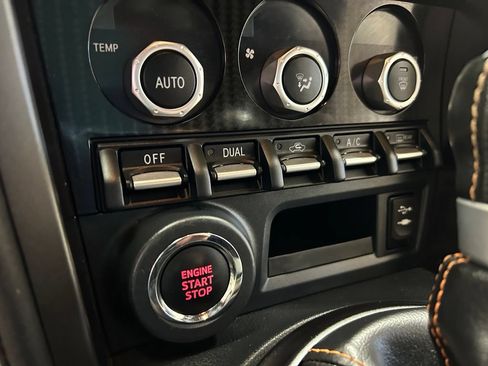 Used 2017 Toyota 86 860 Special Edition RWD image 17