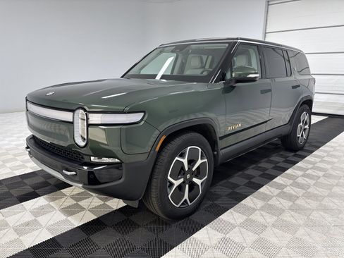 Used 2023 Rivian R1S Adventure image 1