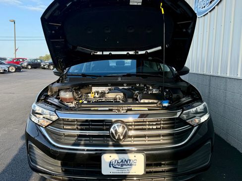 Used 2024 Volkswagen Jetta S image 8