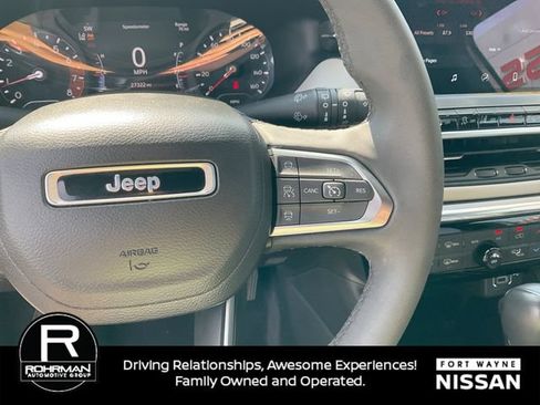 Used 2023 Jeep Compass Limited AWD/4WD image 22
