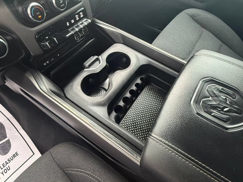 Used 2019 RAM 1500 Big Horn AWD/4WD image 43