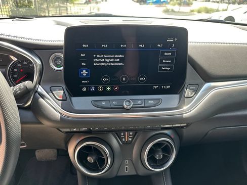 Used 2024 Chevrolet Blazer LT FWD image 28