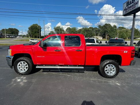Used 2012 Chevrolet Silverado 2500 LT w/ Interior Plus Package image 9