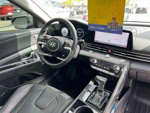 Used 2023 Hyundai Elantra Limited FWD image 59