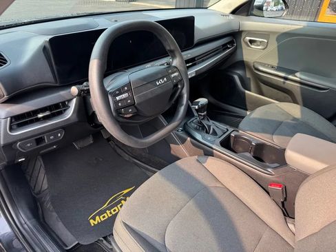 Used 2025 Kia K4 FWD image 5