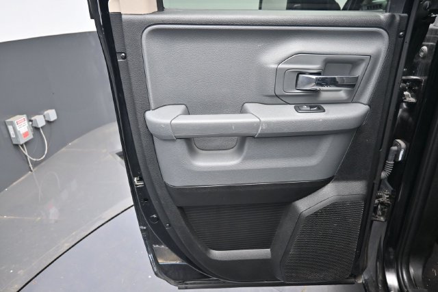 Used 2024 RAM 1500 Classic SLT AWD/4WD image 31