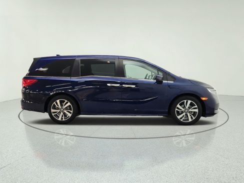 Used 2023 Honda Odyssey Touring image 4